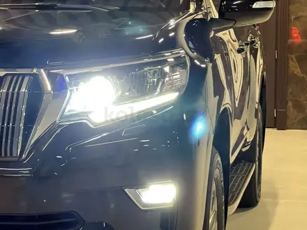 Toyota Land Cruiser Prado 2018 года за 22 200 000 тг. в Астана – фото 36