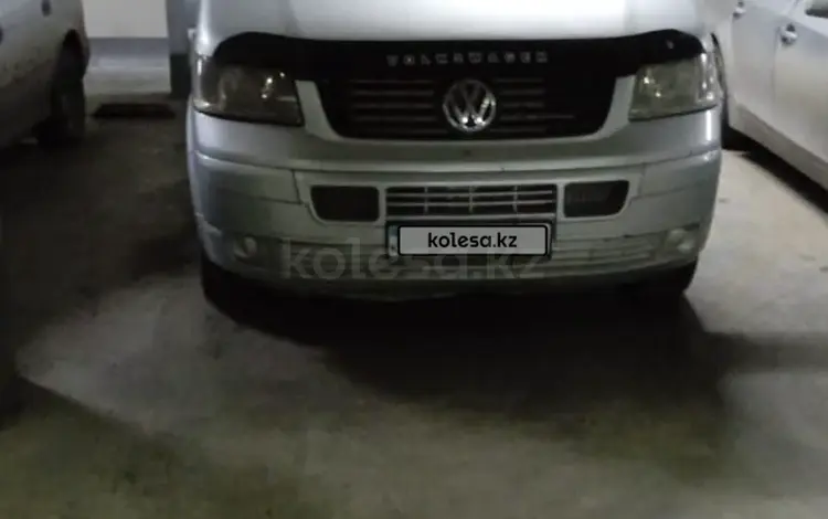 Volkswagen Caravelle 2005 года за 5 500 000 тг. в Астана