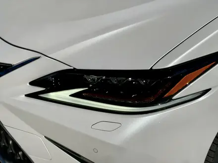 Lexus ES 250 2020 года за 30 000 000 тг. в Алматы – фото 6