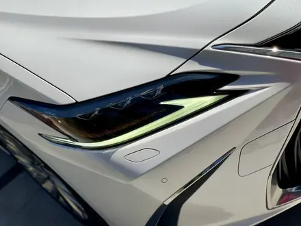 Lexus ES 250 2020 года за 30 000 000 тг. в Алматы – фото 7