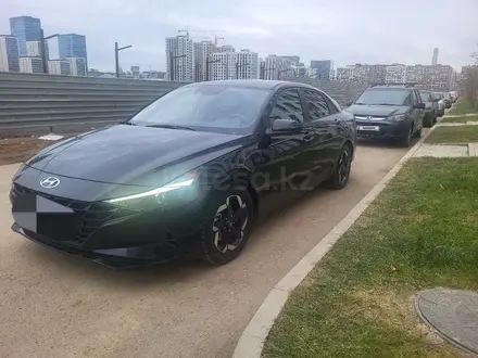 Hyundai Elantra 2021 года за 9 300 000 тг. в Кокшетау – фото 2