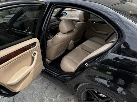 BMW 330 2005 года за 6 800 000 тг. в Алматы – фото 7