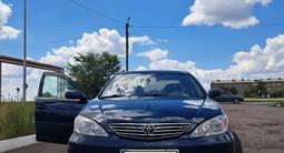 Toyota Camry 2004 года за 5 300 000 тг. в Караганда – фото 2