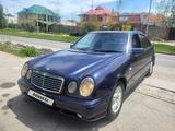 Mercedes-Benz E 230 1997 годаүшін2 200 000 тг. в Алматы