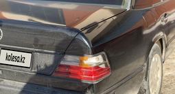 Mercedes-Benz E 230 1989 года за 1 500 000 тг. в Караганда – фото 3