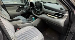 Toyota Highlander 2021 года за 22 000 000 тг. в Алматы – фото 5