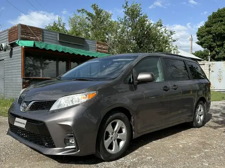 Toyota Sienna 2015 года за 12 000 000 тг. в Шымкент – фото 2