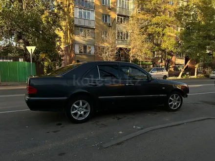 Mercedes-Benz E 230 1996 года за 1 600 000 тг. в Алматы – фото 12