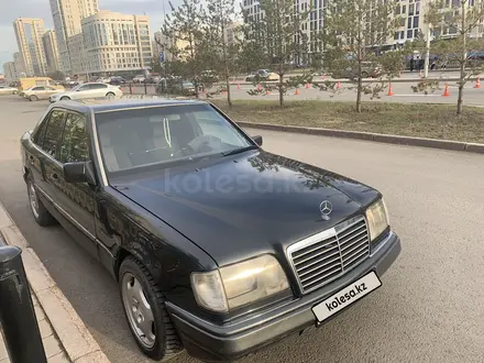 Mercedes-Benz E 220 1995 года за 2 500 000 тг. в Астана – фото 9