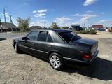 Mercedes-Benz E 200 1993 годаүшін1 350 000 тг. в Семей – фото 5