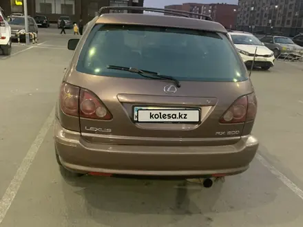 Lexus RX 300 1999 года за 4 000 000 тг. в Актобе – фото 2