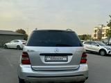 Mercedes-Benz ML 500 2005 годаүшін5 600 000 тг. в Алматы – фото 3