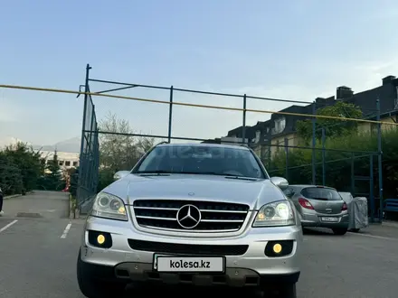 Mercedes-Benz ML 500 2005 года за 5 600 000 тг. в Алматы – фото 4