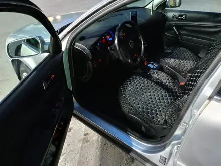 Volkswagen Passat 2000 года за 1 800 000 тг. в Уральск – фото 3
