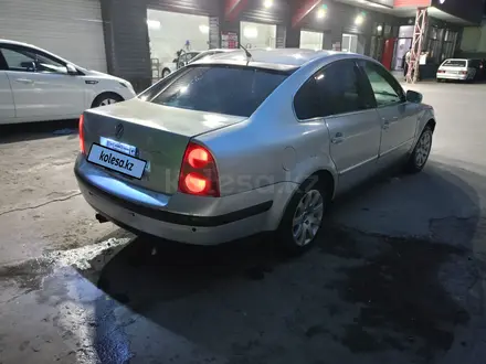 Volkswagen Passat 2000 года за 1 800 000 тг. в Уральск – фото 8