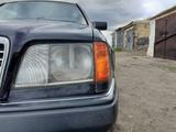 Mercedes-Benz E 230 1992 годаfor1 200 000 тг. в Караганда – фото 4