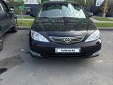 Toyota Camry 2004 годаүшін3 700 000 тг. в Алматы – фото 2