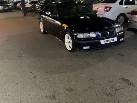 BMW 320 1993 года за 2 550 000 тг. в Алматы