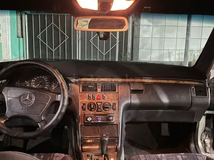 Mercedes-Benz E 280 1998 года за 2 600 000 тг. в Алматы – фото 6