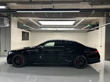 Mercedes-Benz S 63 AMG 4MATIC 2024 года за 109 999 000 тг. в Алматы – фото 3