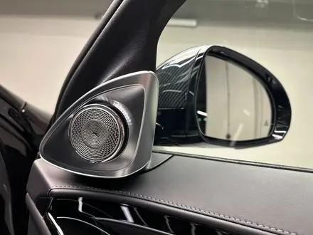 Mercedes-Benz S 63 AMG 4MATIC 2024 года за 109 999 000 тг. в Алматы – фото 31