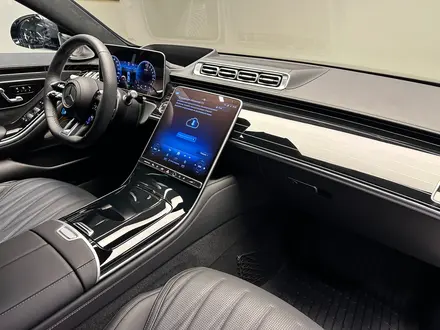 Mercedes-Benz S 63 AMG 4MATIC 2024 года за 109 999 000 тг. в Алматы – фото 30