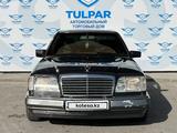 Mercedes-Benz E 200 1993 года за 1 800 000 тг. в Туркестан – фото 2
