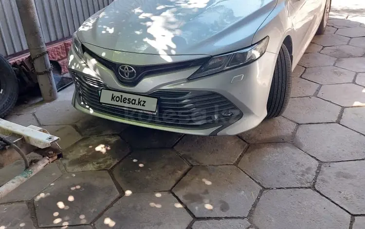 Toyota Camry 2018 года за 15 000 000 тг. в Тараз