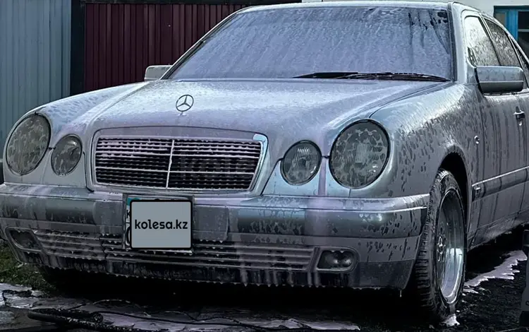 Mercedes-Benz E 200 1996 годаfor2 500 000 тг. в Есиль