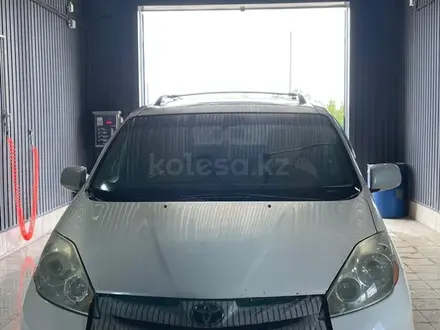 Toyota Sienna 2006 года за 8 200 000 тг. в Уральск