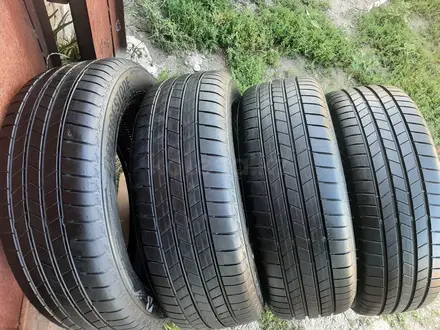 Бриджестон 215/55/17 за 155 000 тг. в Актобе – фото 2