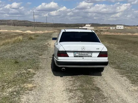 Mercedes-Benz E 300 1993 года за 1 300 000 тг. в Караганда – фото 7