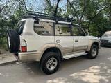 Toyota Land Cruiser Prado 2000 года за 9 800 000 тг. в Алматы – фото 4