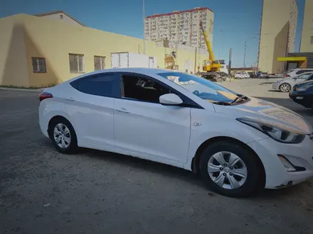 Hyundai Elantra 2014 года за 3 700 000 тг. в Атырау – фото 2