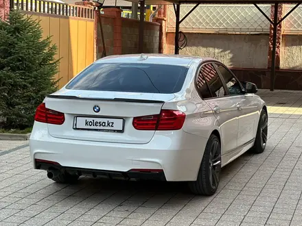 BMW 320 2013 года за 9 000 000 тг. в Алматы – фото 11