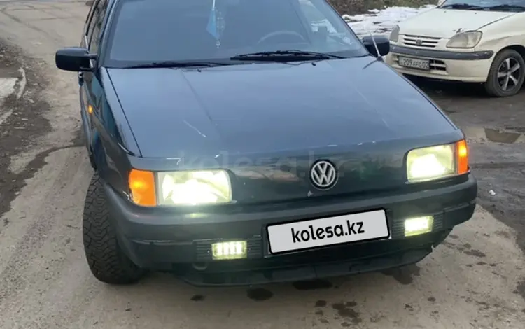 Volkswagen Passat 1993 годаүшін1 750 000 тг. в Алматы