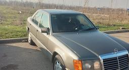 Mercedes-Benz E 200 1991 годаүшін1 380 000 тг. в Алматы – фото 2