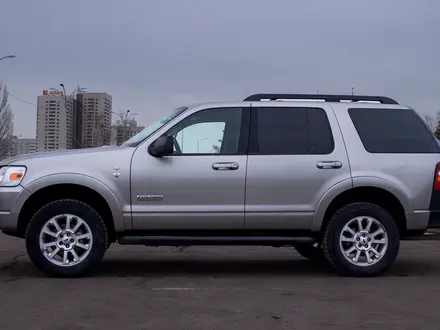 Ford Explorer 2008 года за 7 000 000 тг. в Астана – фото 2