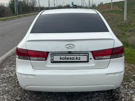 Hyundai Sonata 2006 года за 2 900 000 тг. в Шымкент – фото 4