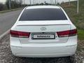 Hyundai Sonata 2006 года за 2 900 000 тг. в Шымкент – фото 7
