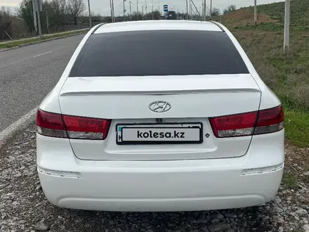 Hyundai Sonata 2006 года за 2 900 000 тг. в Шымкент – фото 7