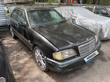 Mercedes-Benz C 280 1995 года за 1 100 000 тг. в Алматы – фото 2
