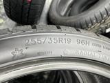 RoadX RX Frost WU01 225/40 R19 и 255/35 R19for350 000 тг. в Астана – фото 2