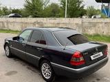 Mercedes-Benz C 200 1996 годаүшін4 400 000 тг. в Алматы – фото 4
