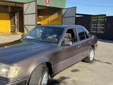 Mercedes-Benz E 220 1993 года за 1 700 000 тг. в Талдыкорган