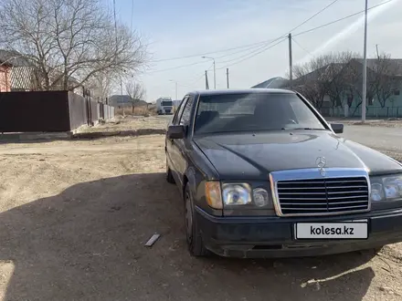 Mercedes-Benz E 230 1991 года за 1 600 000 тг. в Кызылорда – фото 6