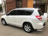 На Toyota RAV 4 Long. Дверь задняя правая. в Алматы