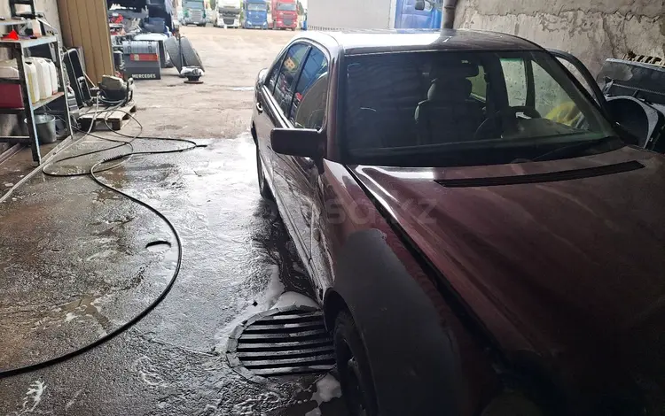 Mercedes-Benz E 230 1996 годаfor1 500 000 тг. в Тараз