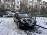 Hyundai Sonata 2011 года за 4 555 555 тг. в Алматы – фото 2