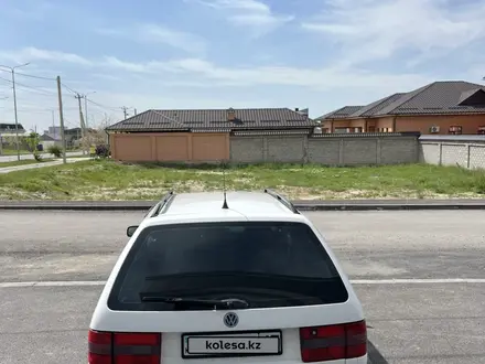 Volkswagen Passat 1995 года за 2 600 000 тг. в Шымкент – фото 7